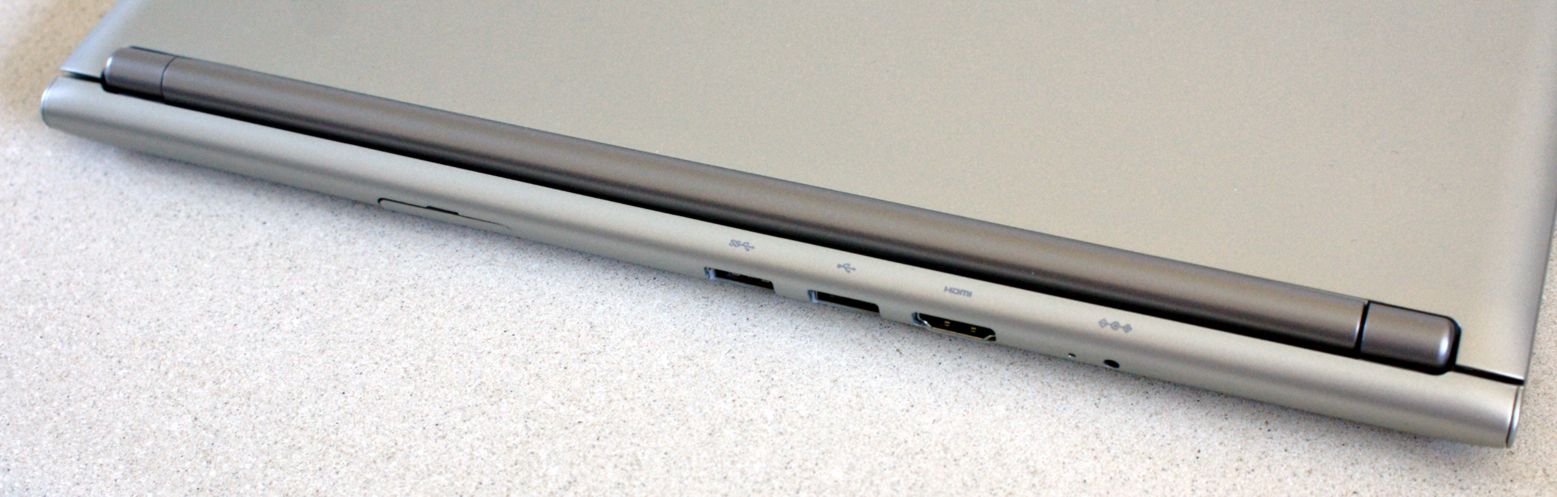 Samsung XE30312C Back View